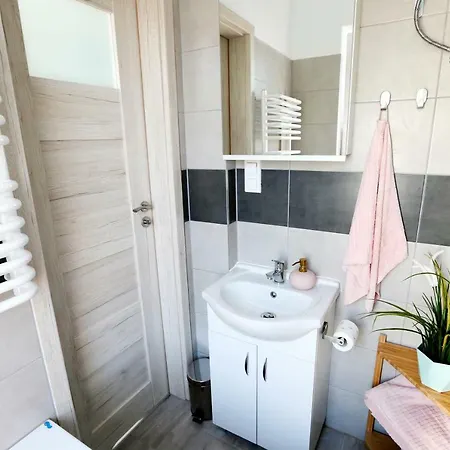 Luksusowy Apartament Przy Centrum Vratislav